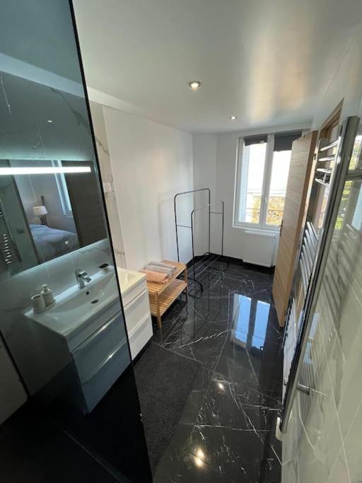 Appart 4 Personnes Proche Paris Tour Eiffel Meudon Extérieur photo
