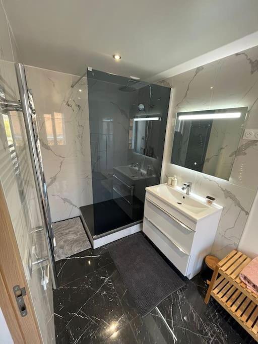 Appart 4 Personnes Proche Paris Tour Eiffel Meudon Extérieur photo